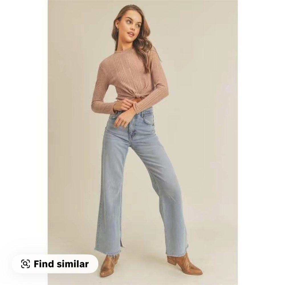 Long Sleeve Knotted Ribbed Top - Picture 5 of 8